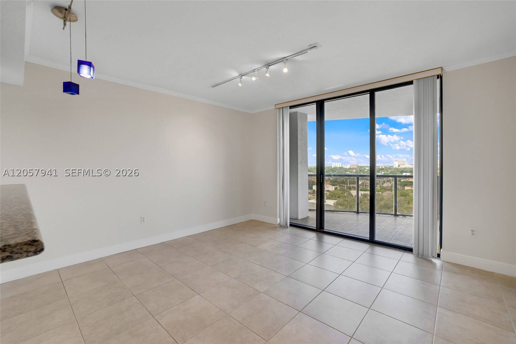 2301 SW 27th Ave #1102, Miami FL 33145