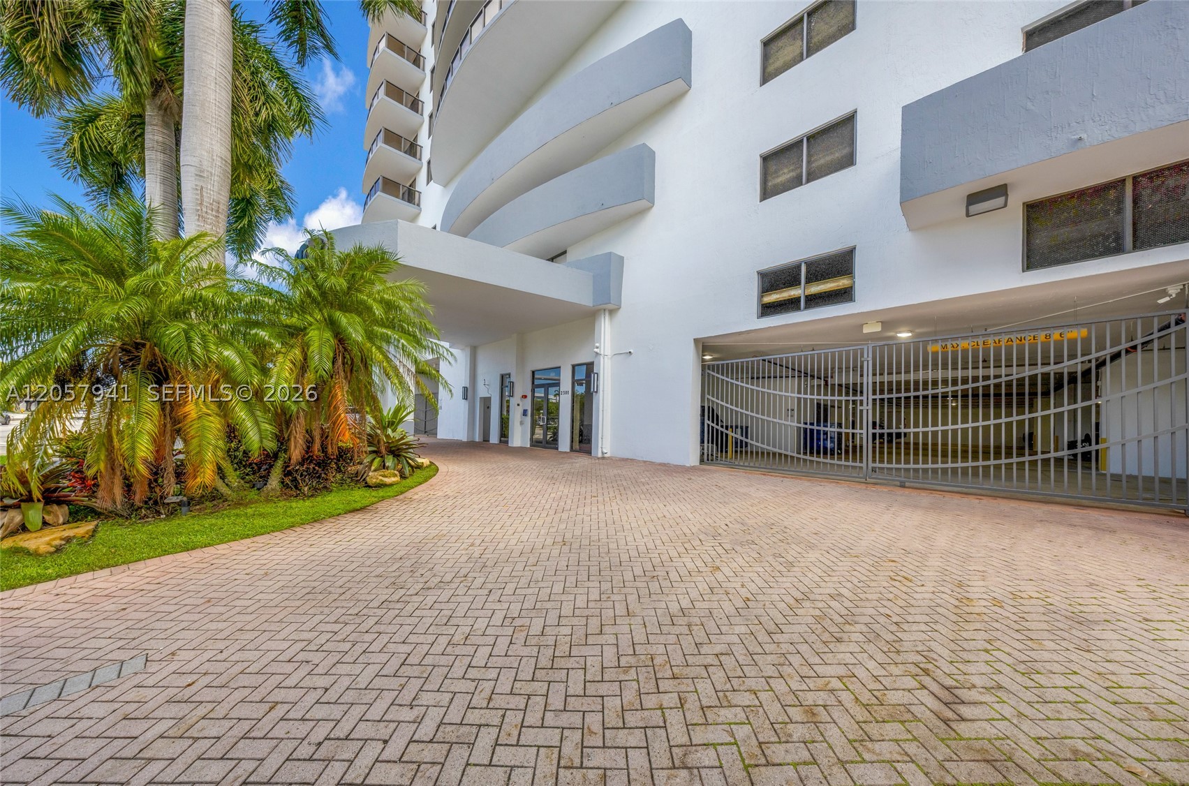 2301 SW 27th Ave #1102, Miami FL 33145