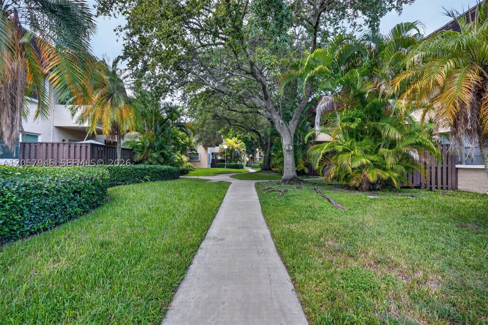 13707 SW 91st Ct #Apt G, Miami FL 33176