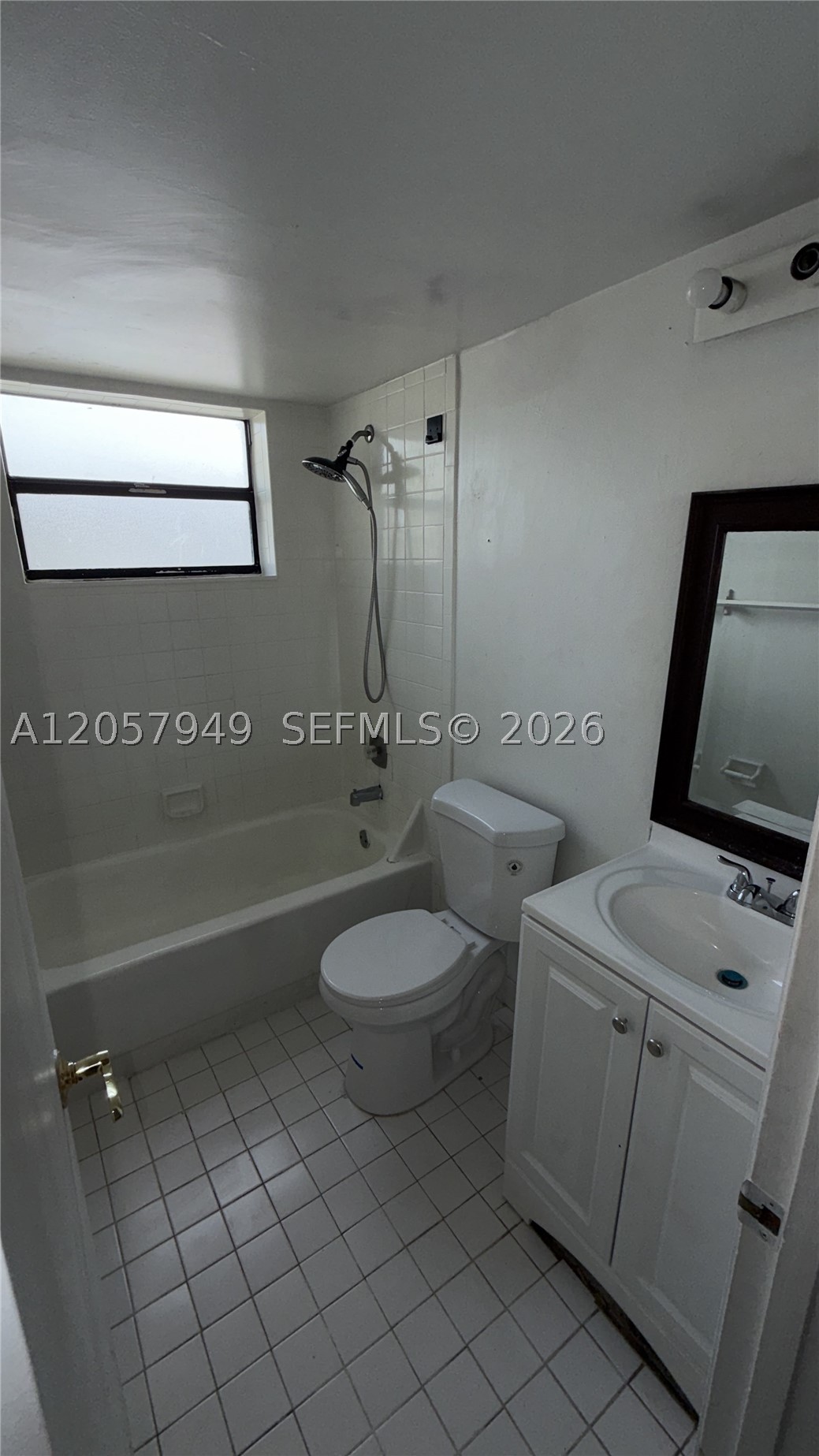 Miami FL 33196 - A12057949