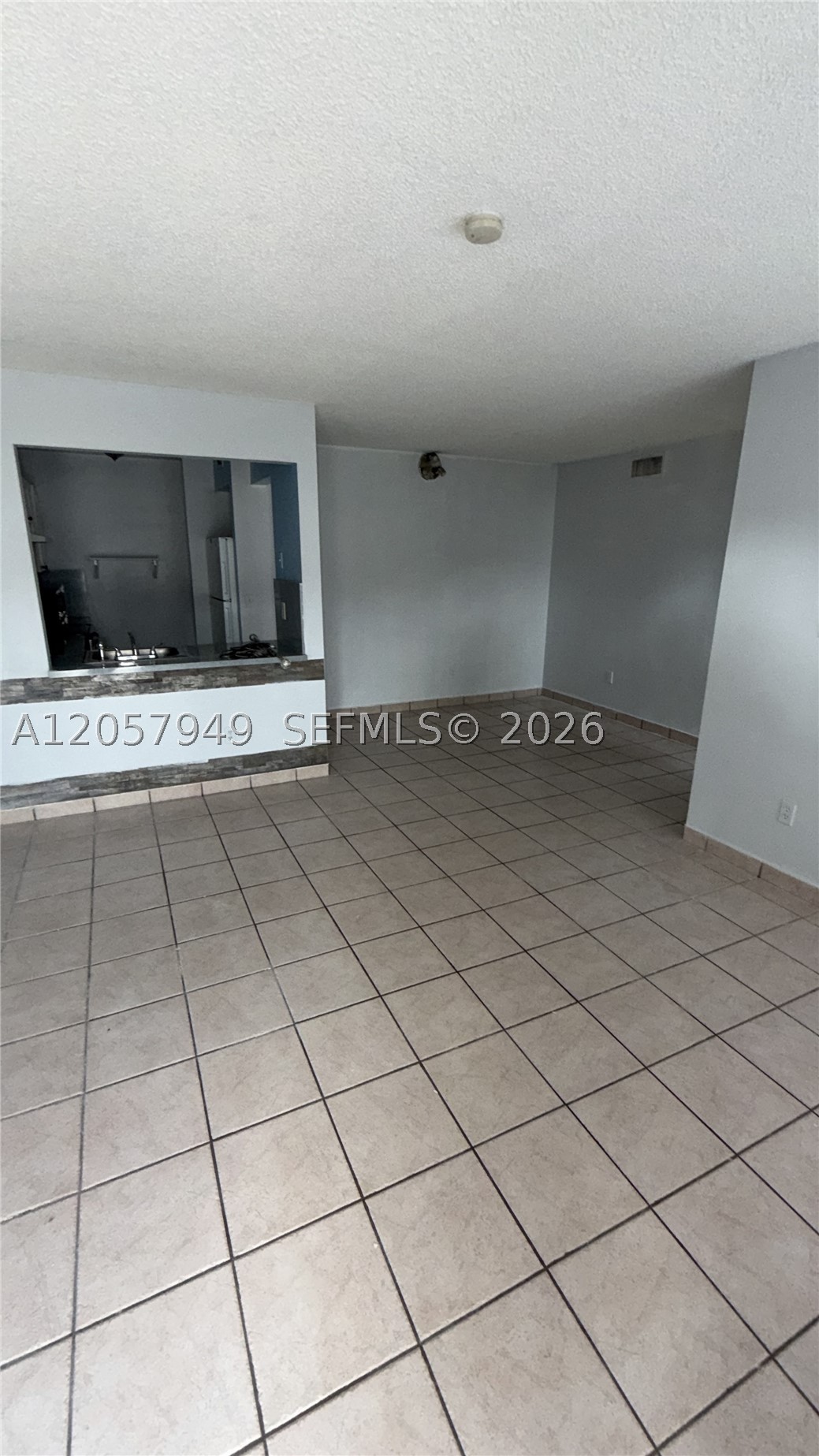 Miami FL 33196 - A12057949