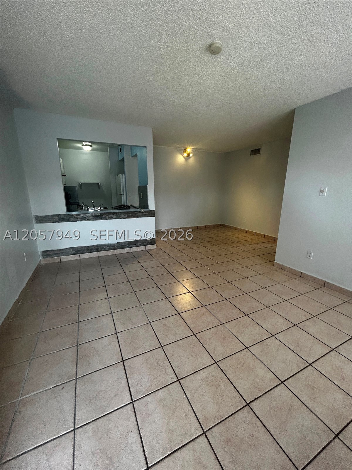 Miami FL 33196 - A12057949