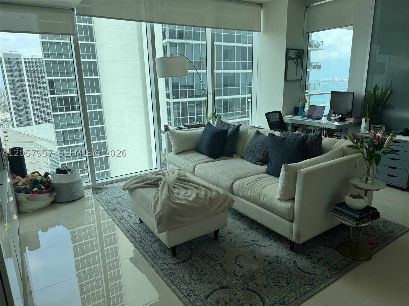 1040 Biscayne Blvd #2605, Miami FL 33132