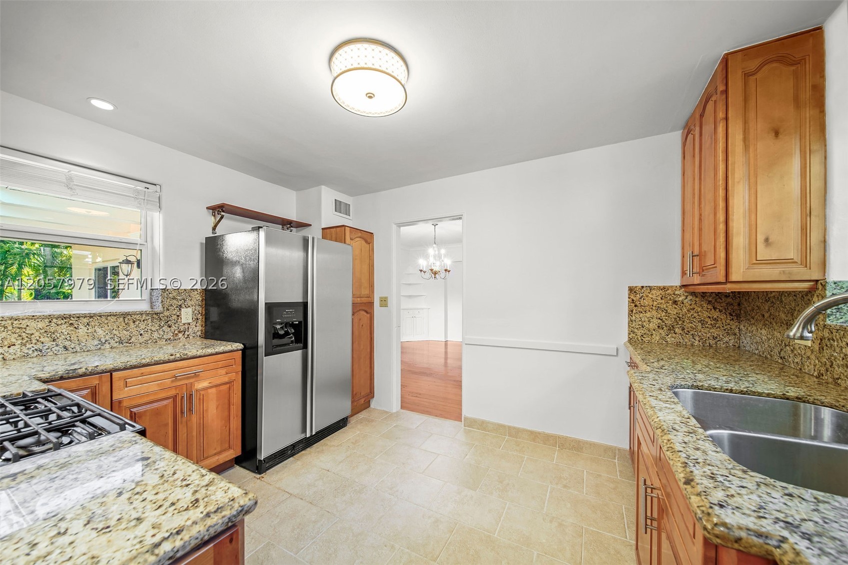 5842 Alton Rd, Miami Beach FL 33140