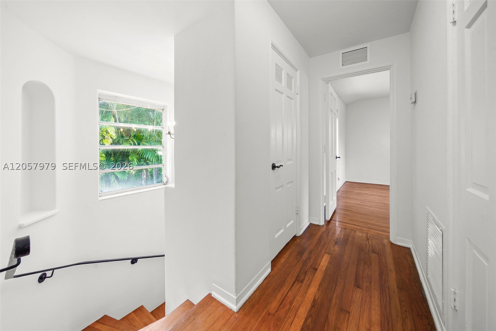 5842 Alton Rd, Miami Beach FL 33140