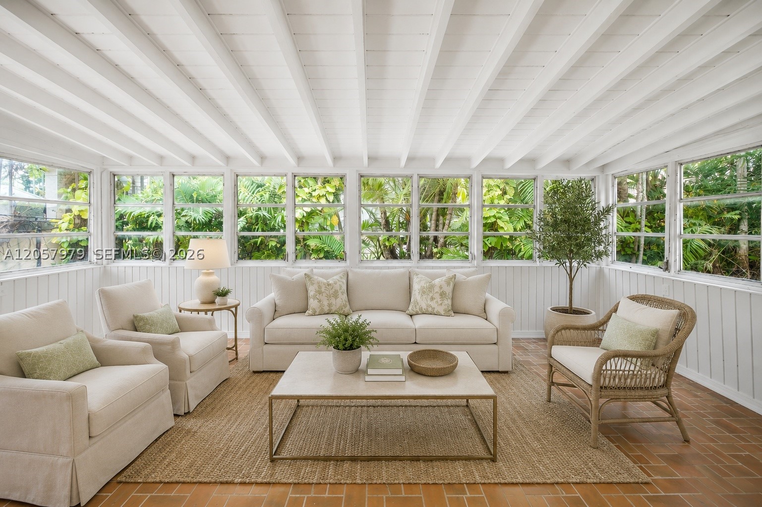 5842 Alton Rd, Miami Beach FL 33140