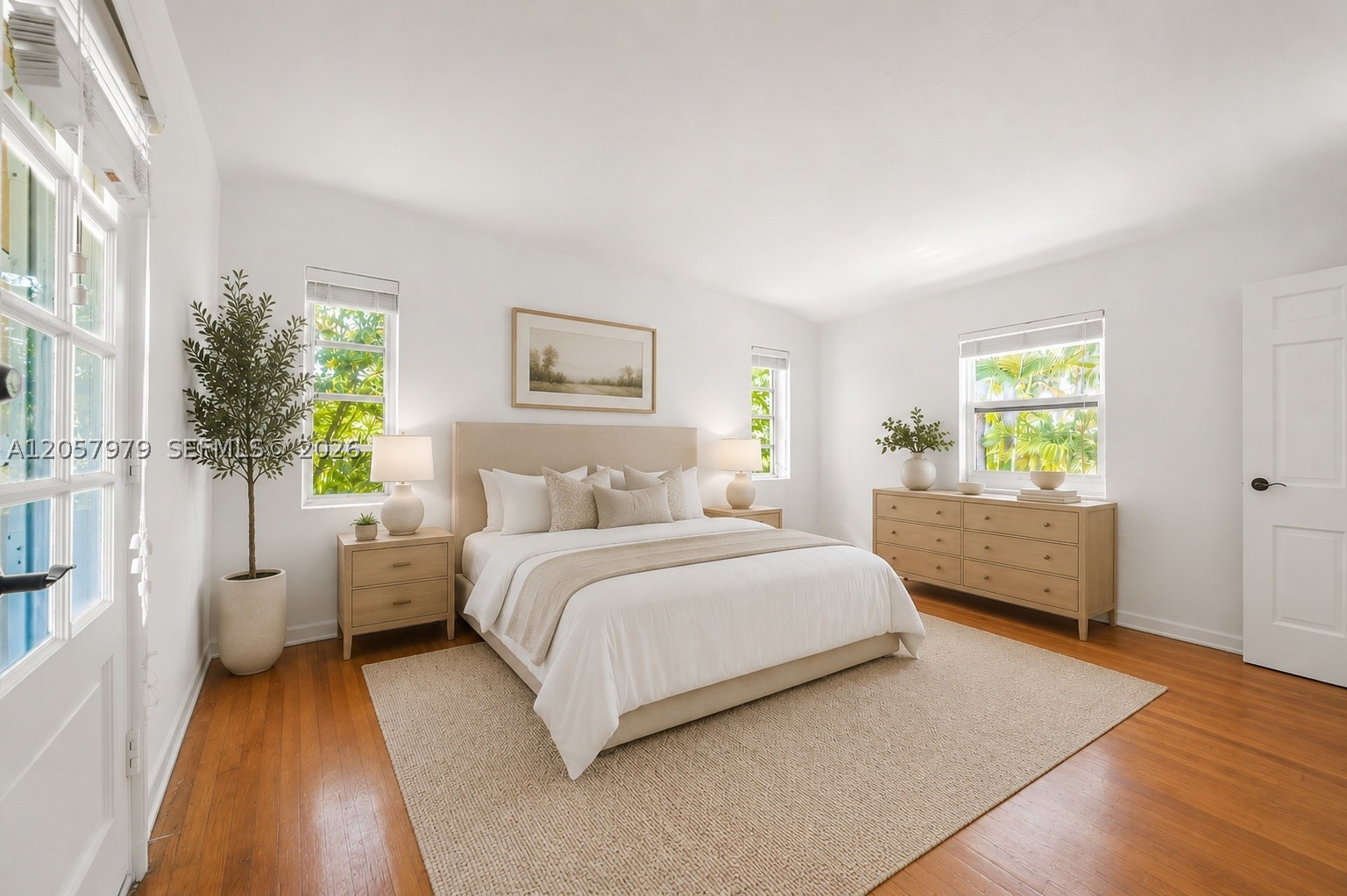 5842 Alton Rd, Miami Beach FL 33140