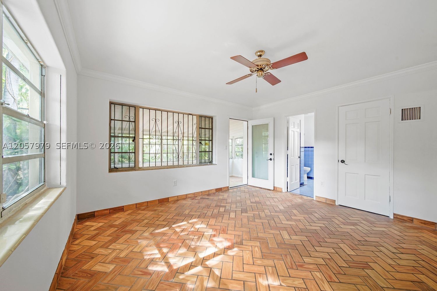 5842 Alton Rd, Miami Beach FL 33140