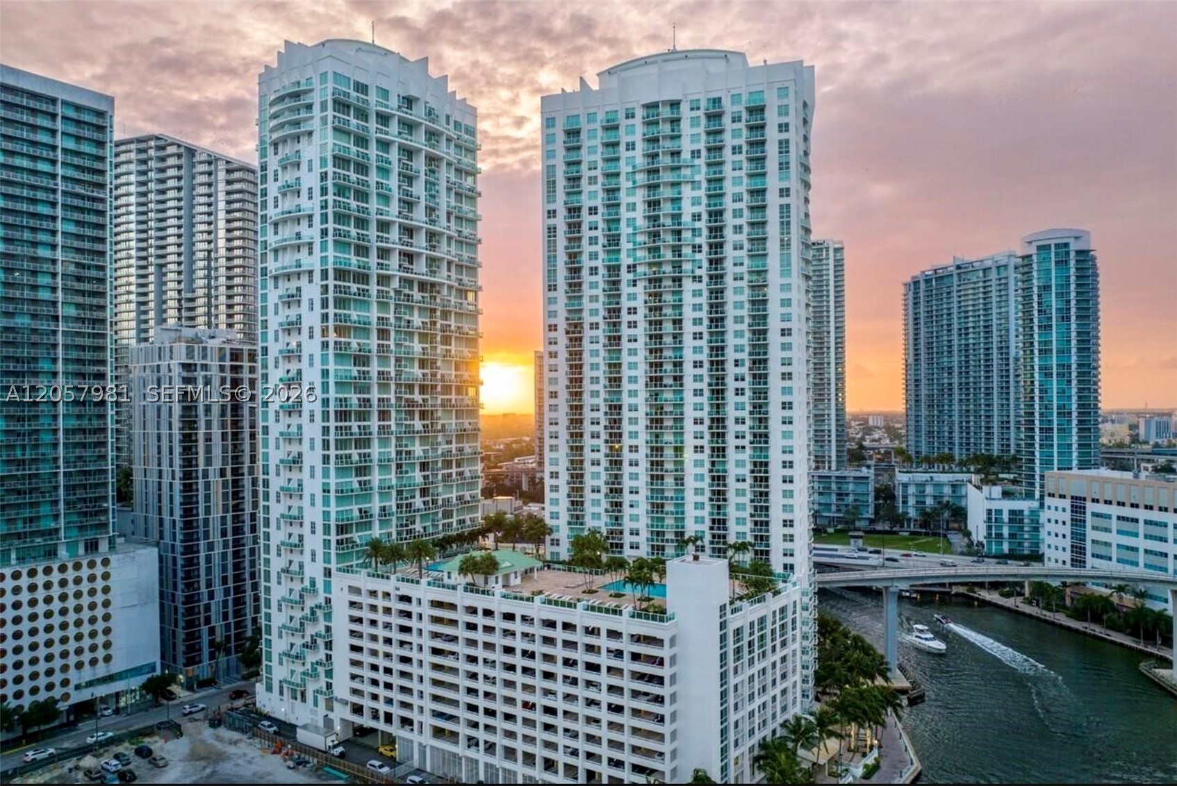 41 SE 5th St #2407, Miami FL 33131