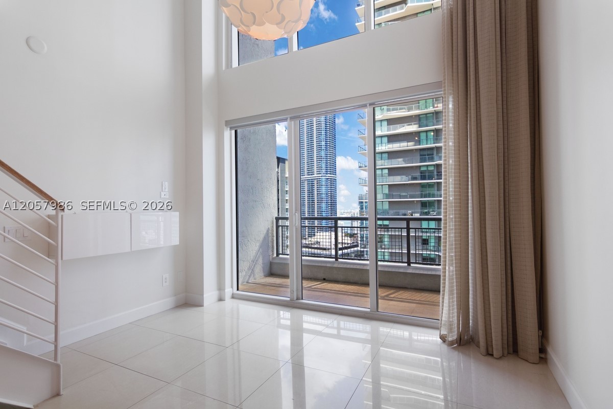 60 SW 13th St #3022, Miami FL 33130