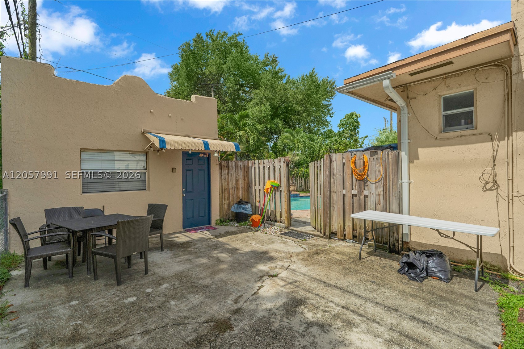 2204 SW 11th Ter, Miami FL 33135