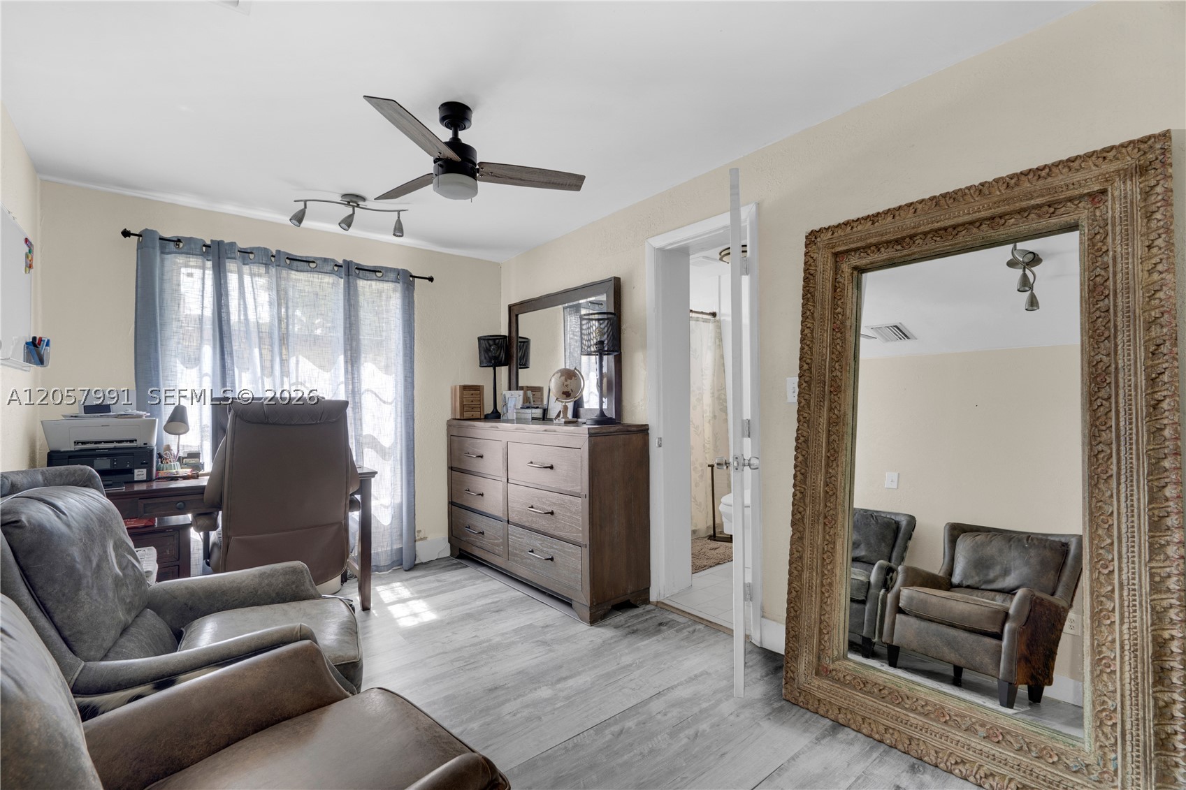 2204 SW 11th Ter, Miami FL 33135