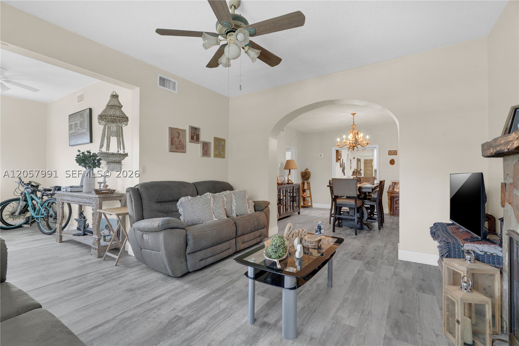 2204 SW 11th Ter, Miami FL 33135