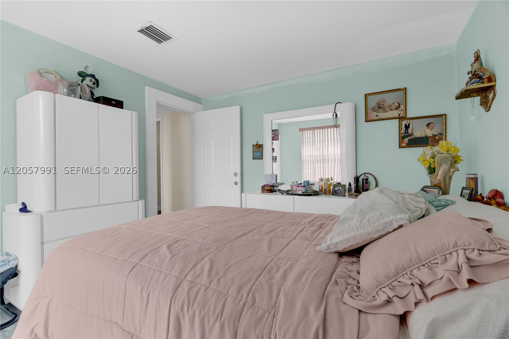 2204 SW 11th Ter, Miami FL 33135