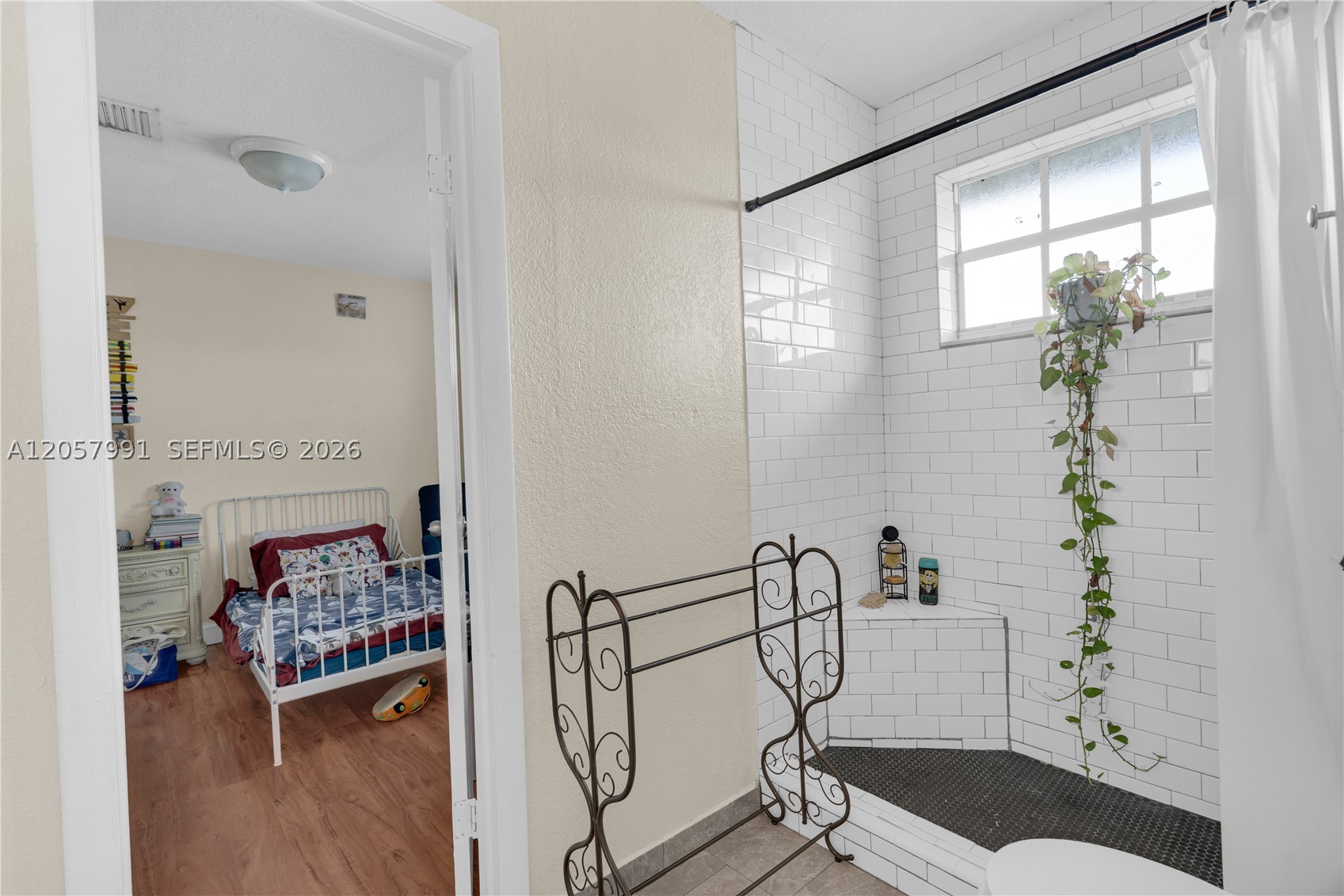 2204 SW 11th Ter, Miami FL 33135