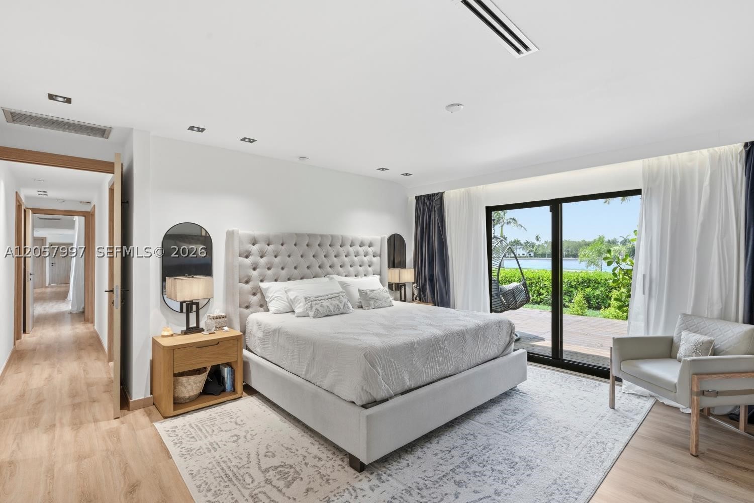 1204 S Northlake Dr, Hollywood FL 33019