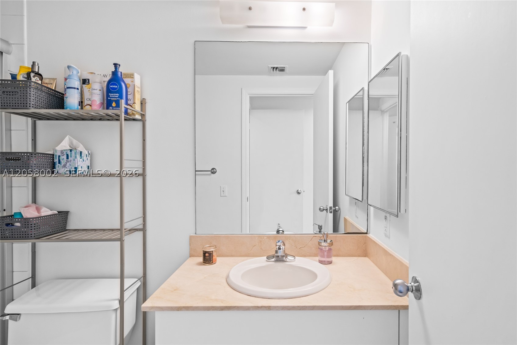 701 Brickell Key Blvd #604, Miami FL 33131