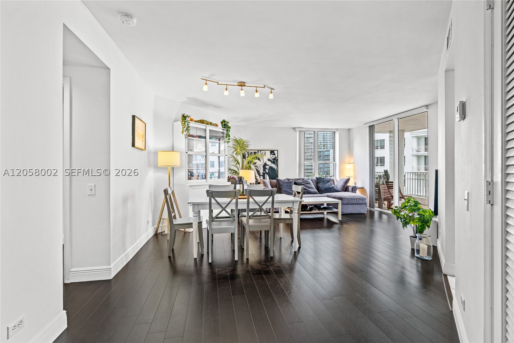 701 Brickell Key Blvd #604, Miami FL 33131