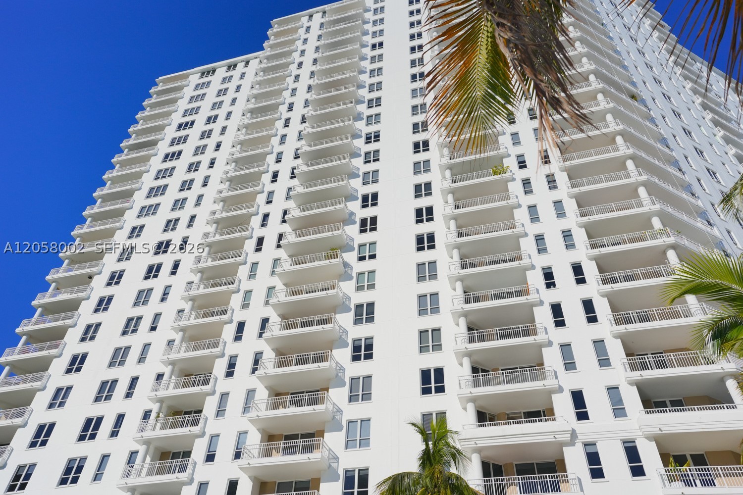 701 Brickell Key Blvd #604, Miami FL 33131