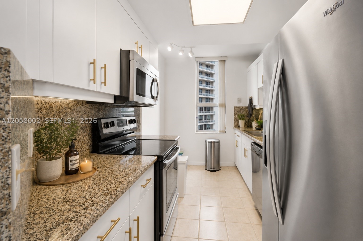 701 Brickell Key Blvd #604, Miami FL 33131