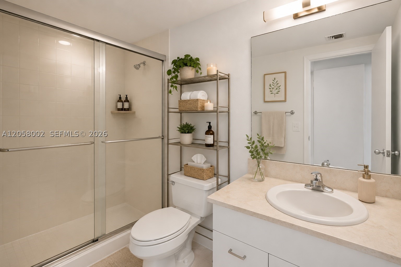 701 Brickell Key Blvd #604, Miami FL 33131