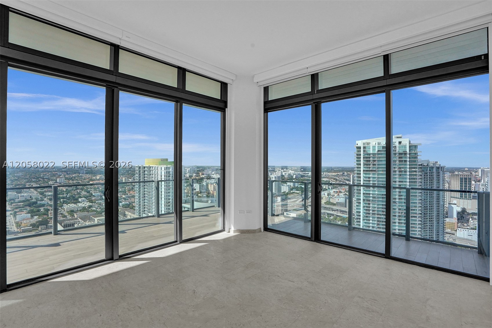 88 SW 7th St #4011, Miami FL 33130