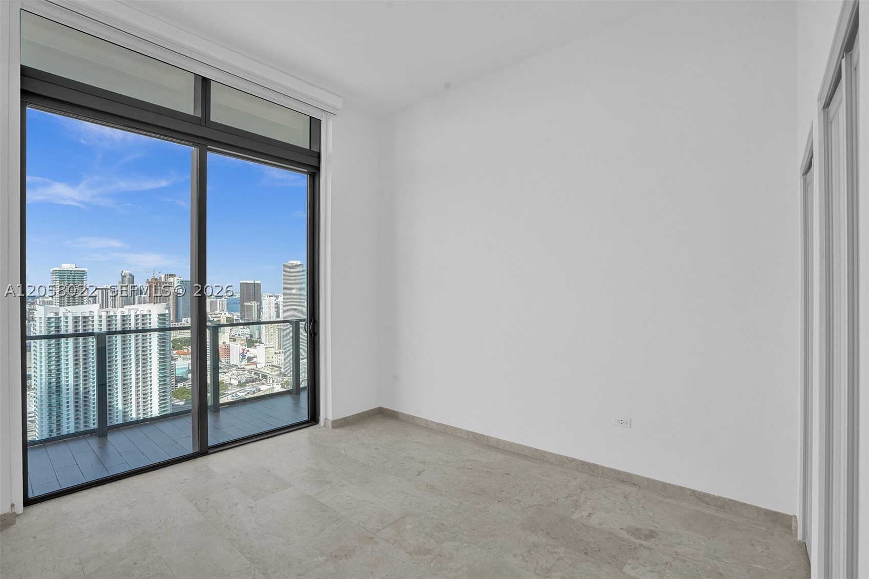 88 SW 7th St #4011, Miami FL 33130