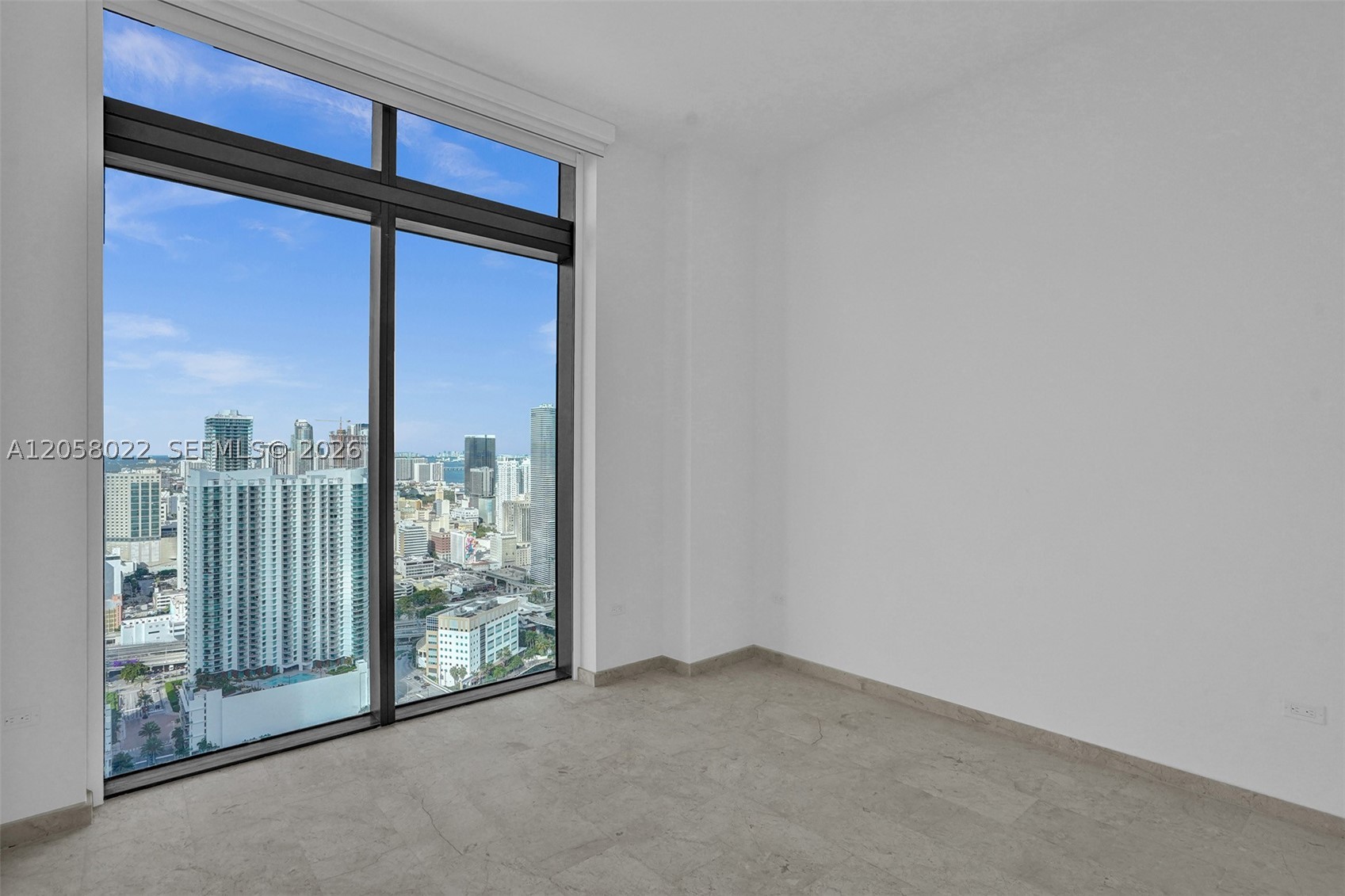 88 SW 7th St #4011, Miami FL 33130