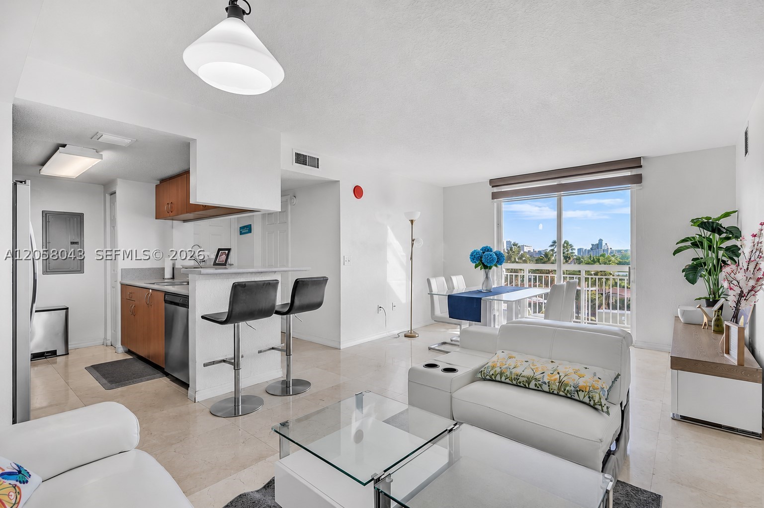 816 NW 11th St #607, Miami FL 33136