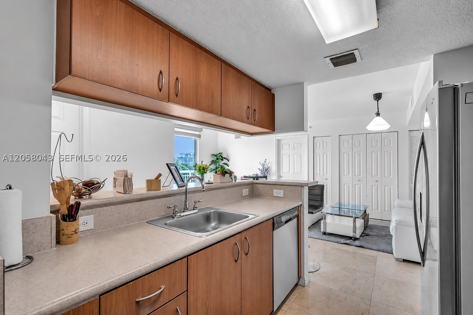 816 NW 11th St #607, Miami FL 33136