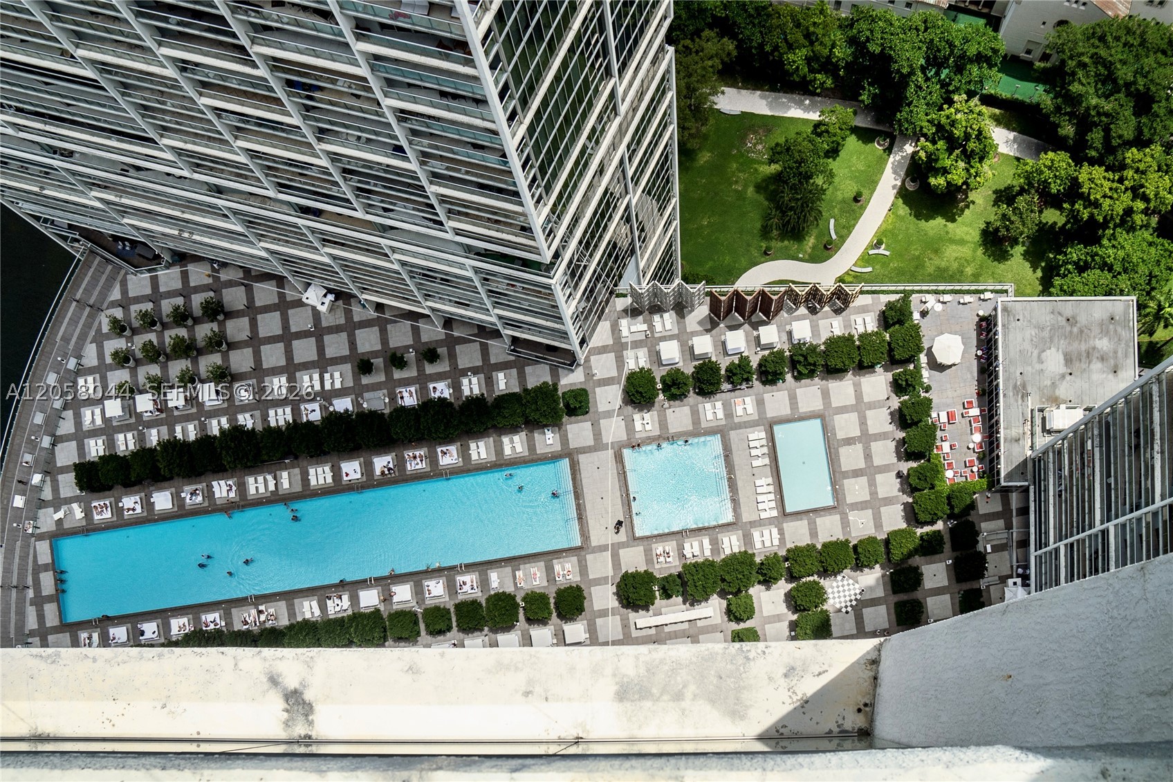 475 Brickell Ave #5013, Miami FL 33131