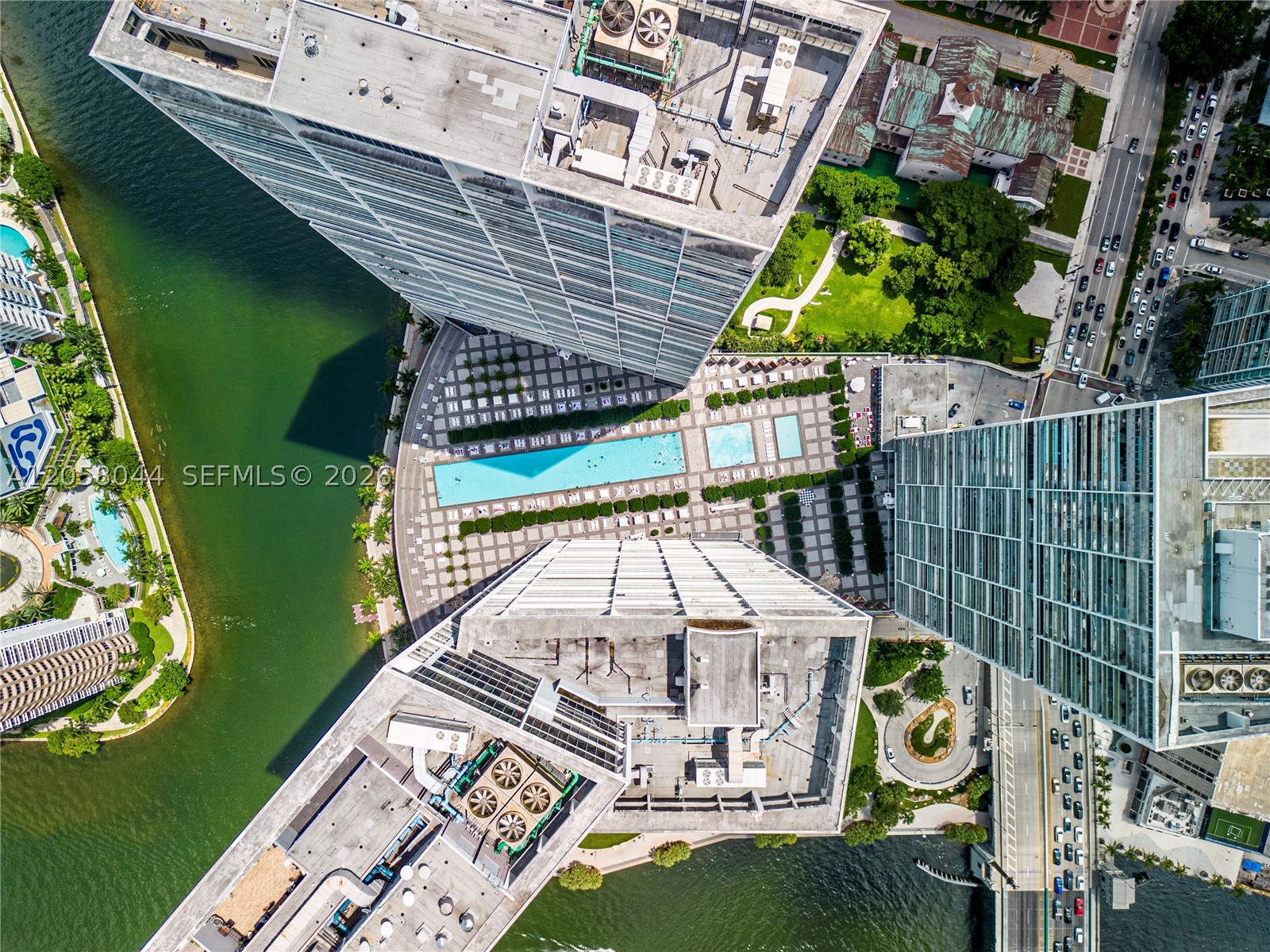 475 Brickell Ave #5013, Miami FL 33131