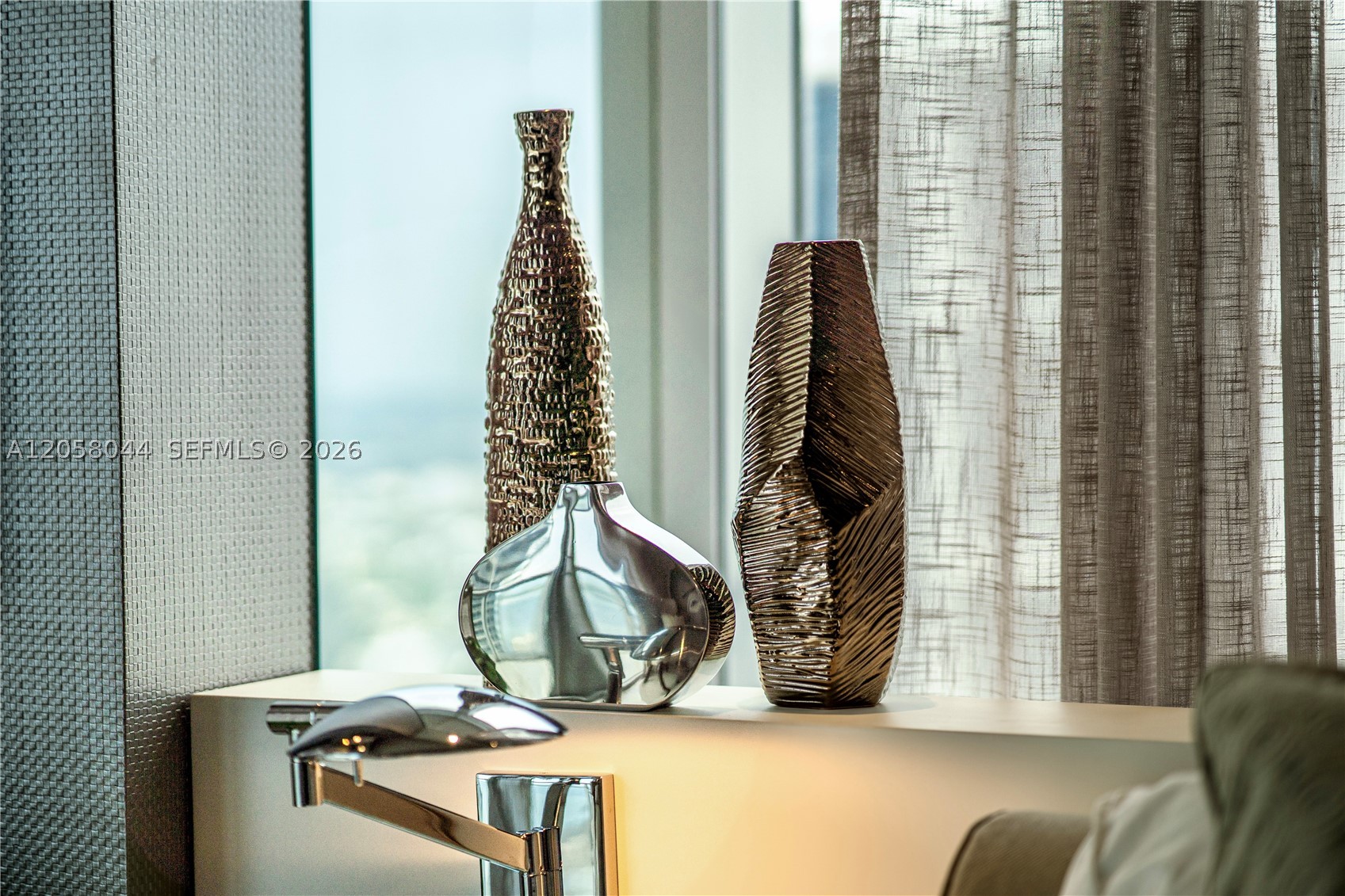 475 Brickell Ave #5013, Miami FL 33131