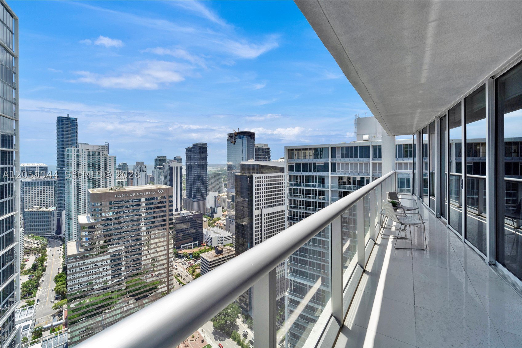 475 Brickell Ave #5013, Miami FL 33131