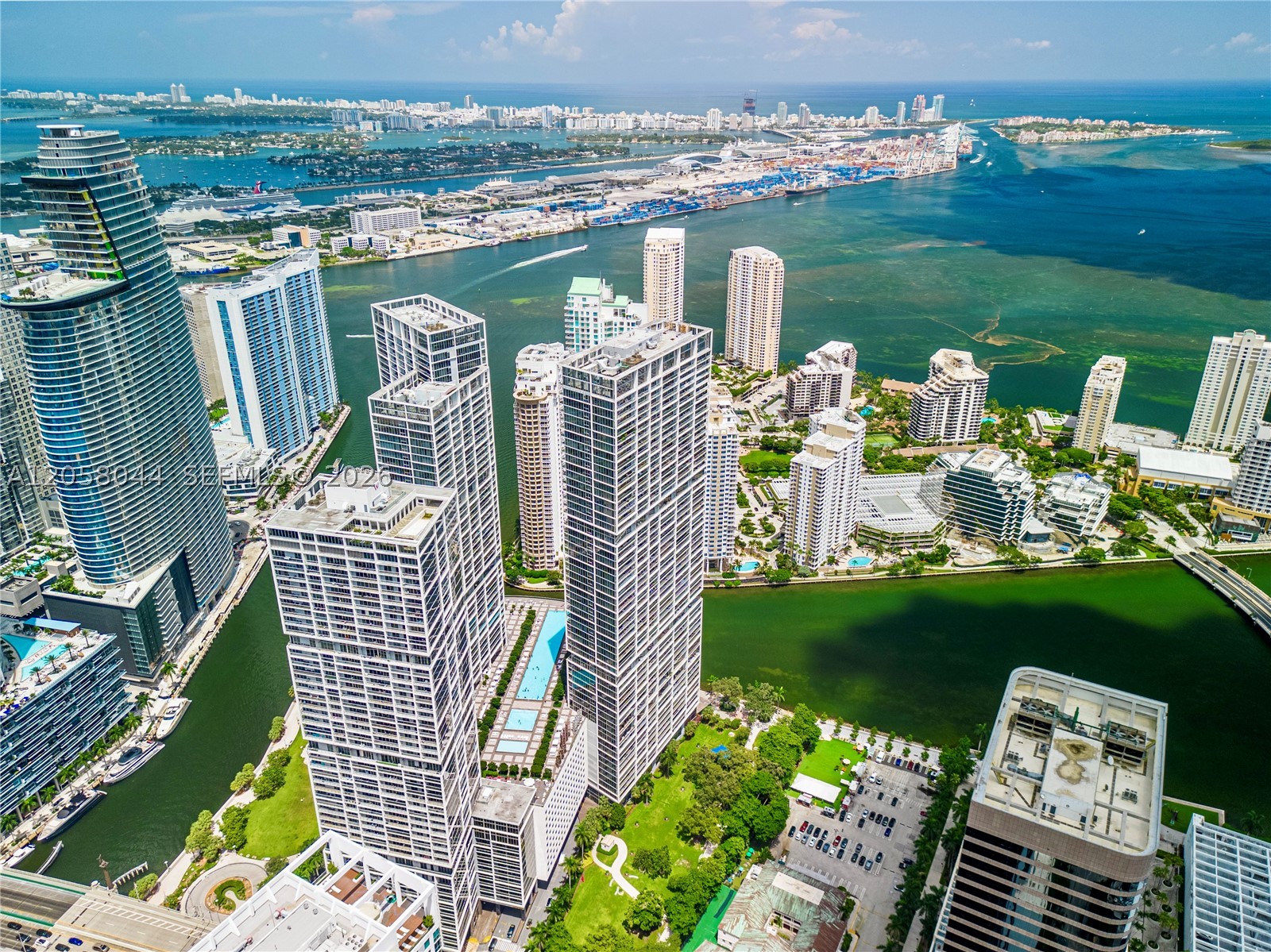 475 Brickell Ave #5013, Miami FL 33131