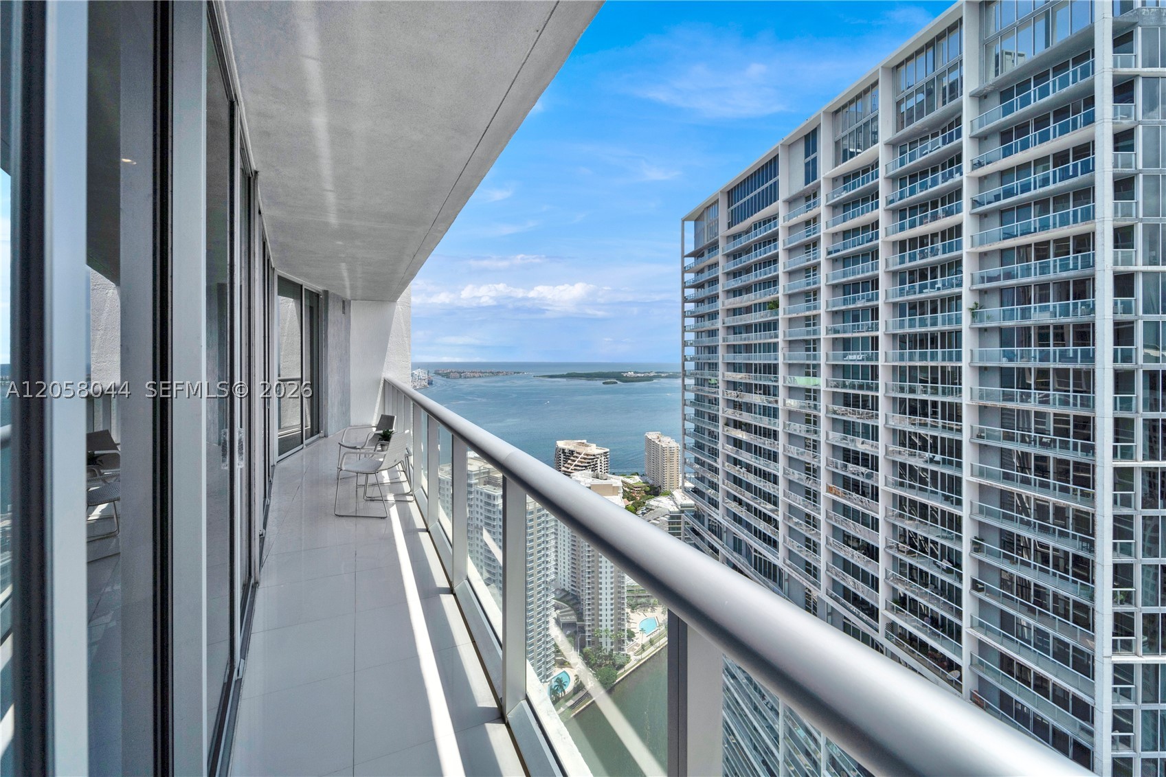 475 Brickell Ave #5013, Miami FL 33131