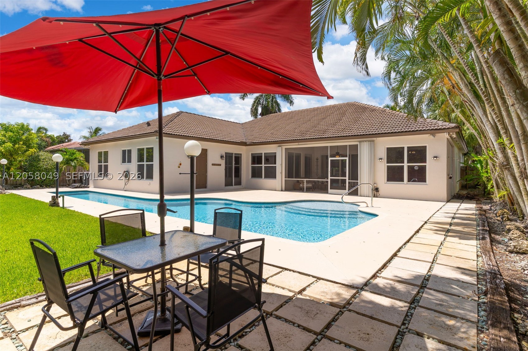 3140 Fairways Dr, Homestead FL 33035