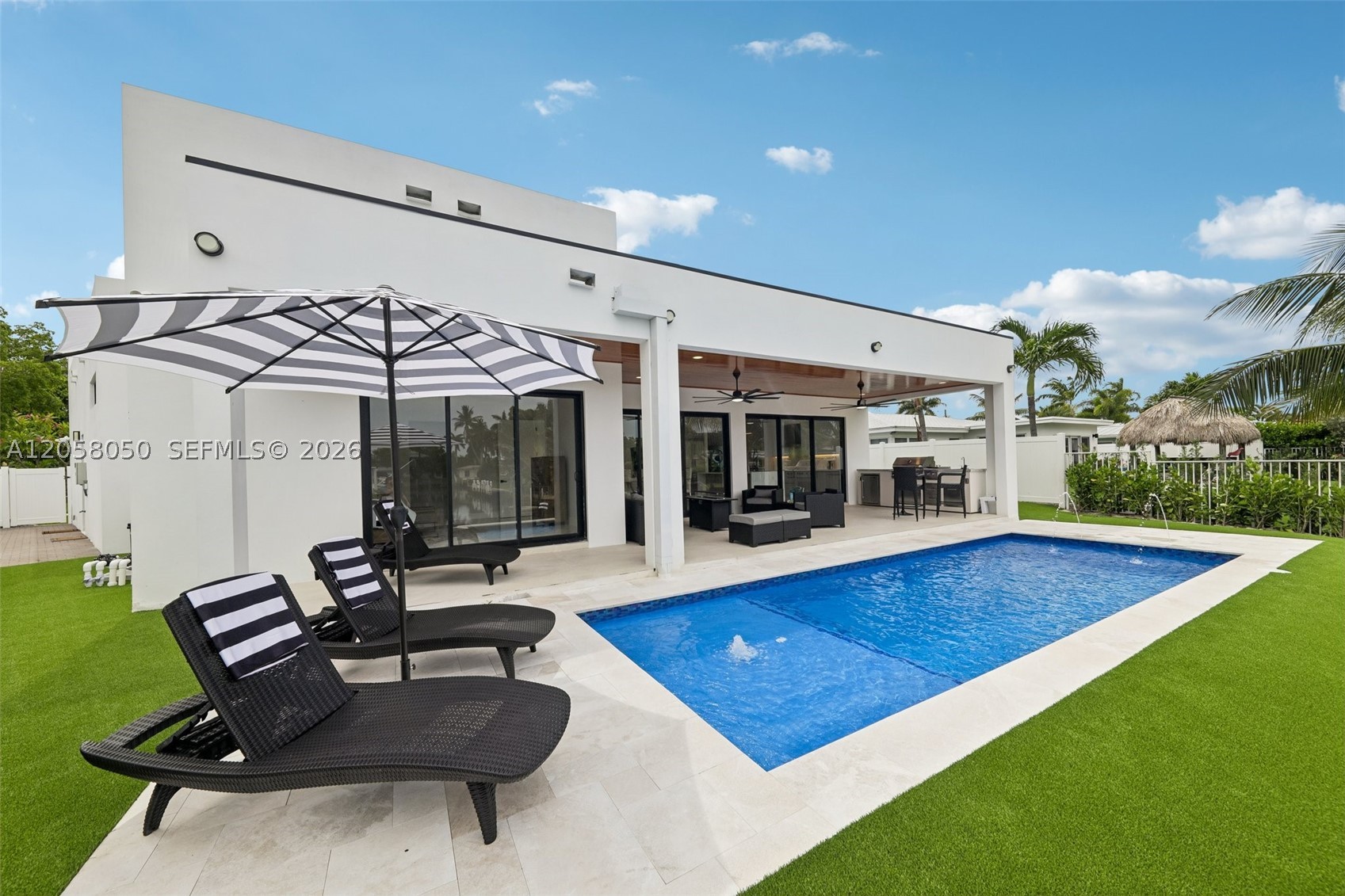 1304 SE 10th Ter, Deerfield Beach FL 33441