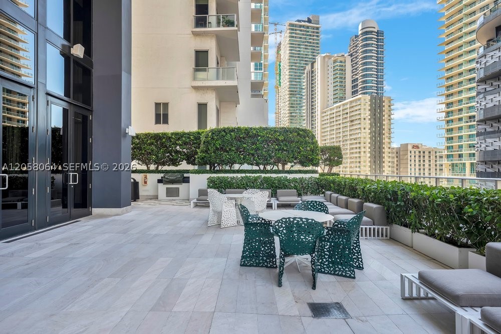1010 Brickell Ave #1810, Miami FL 33131