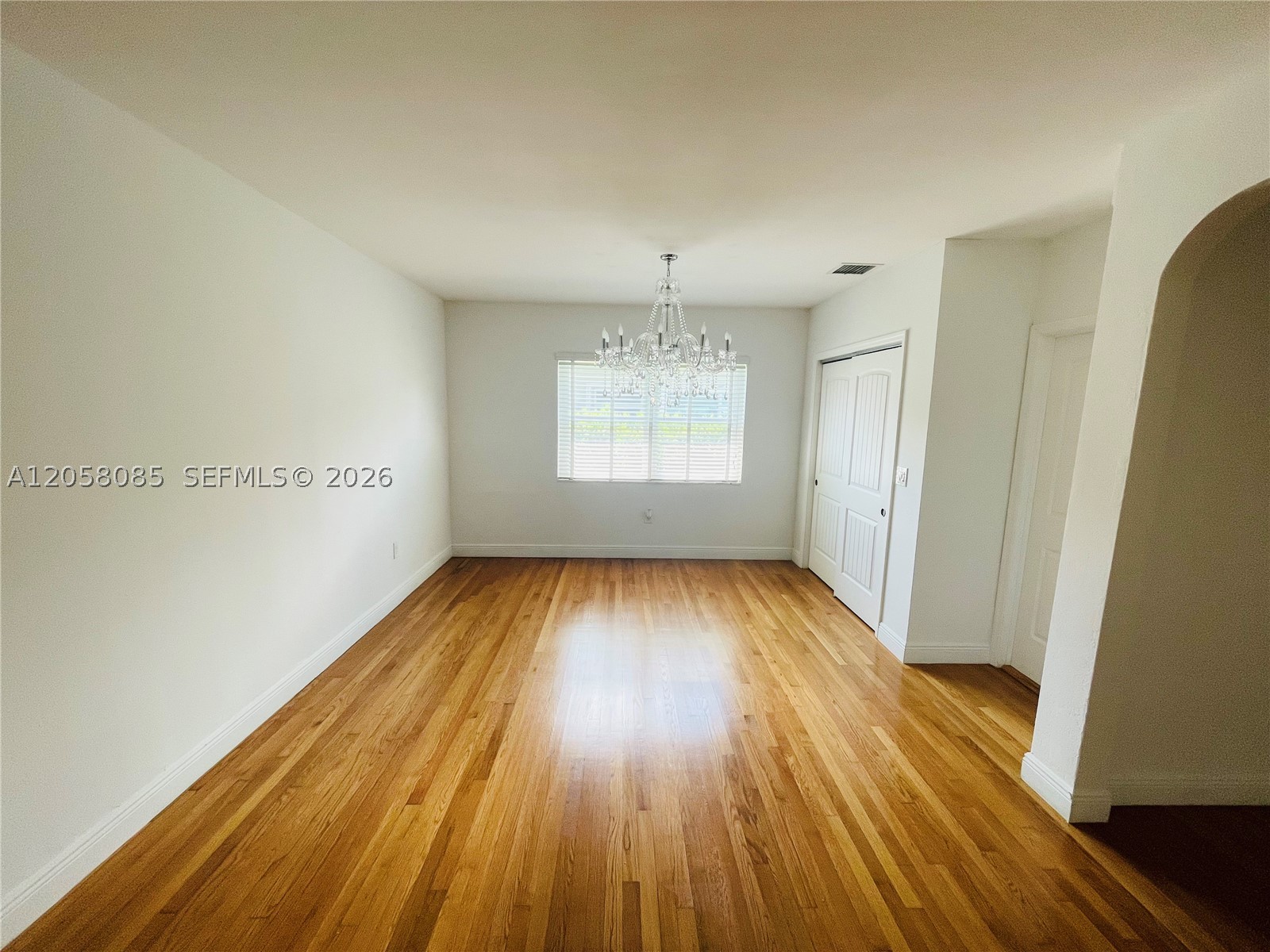 1116 Biarritz Dr, Miami Beach FL 33141