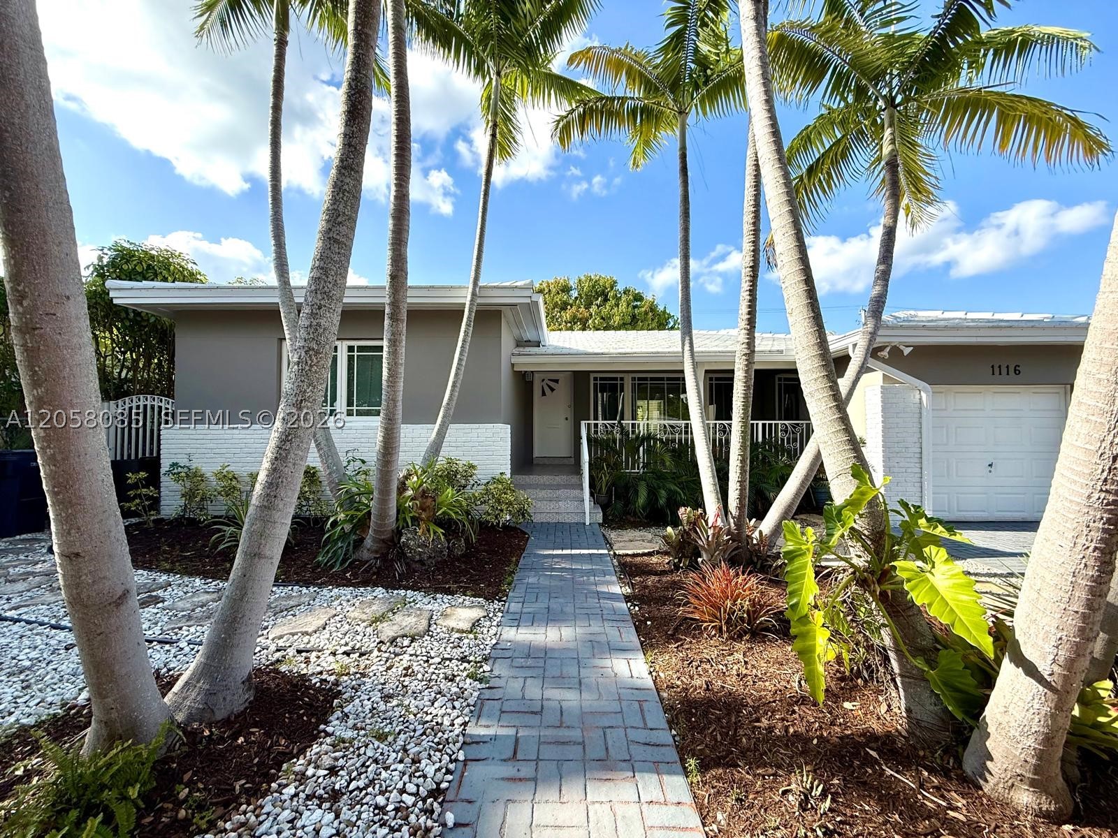 1116 Biarritz Dr, Miami Beach FL 33141