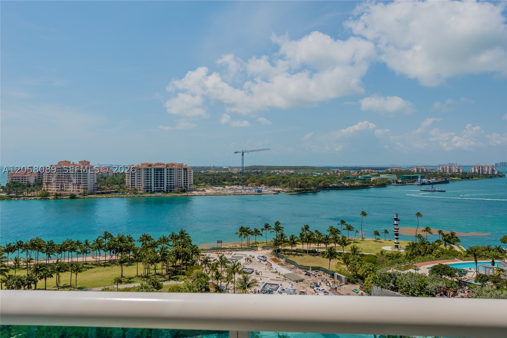 300 S Pointe Dr #1504, Miami Beach FL 33139