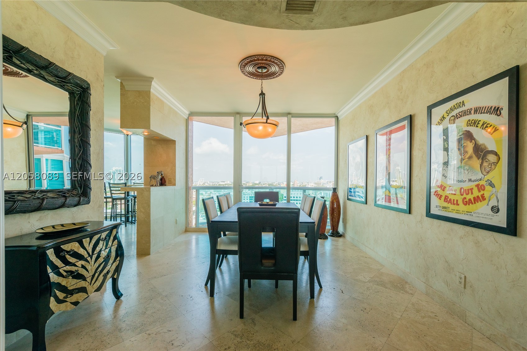 300 S Pointe Dr #1504, Miami Beach FL 33139