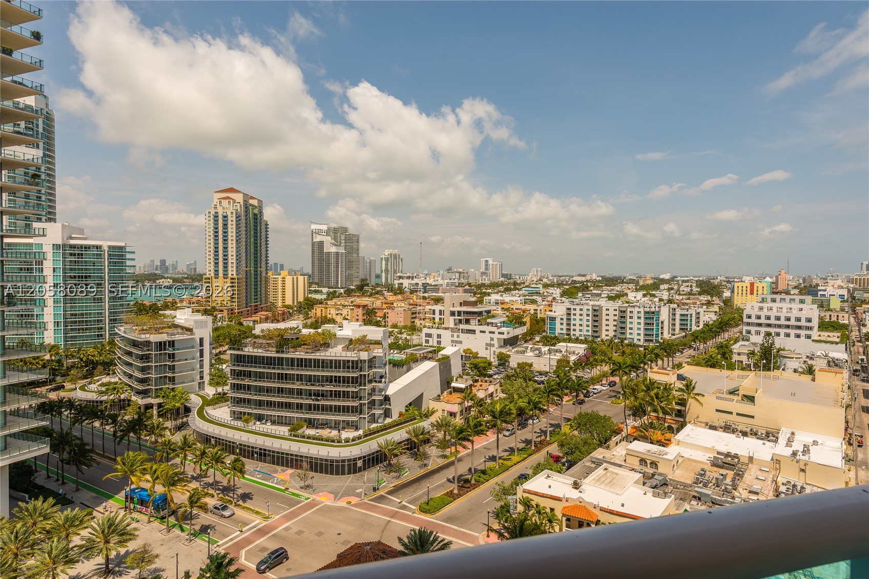 300 S Pointe Dr #1504, Miami Beach FL 33139