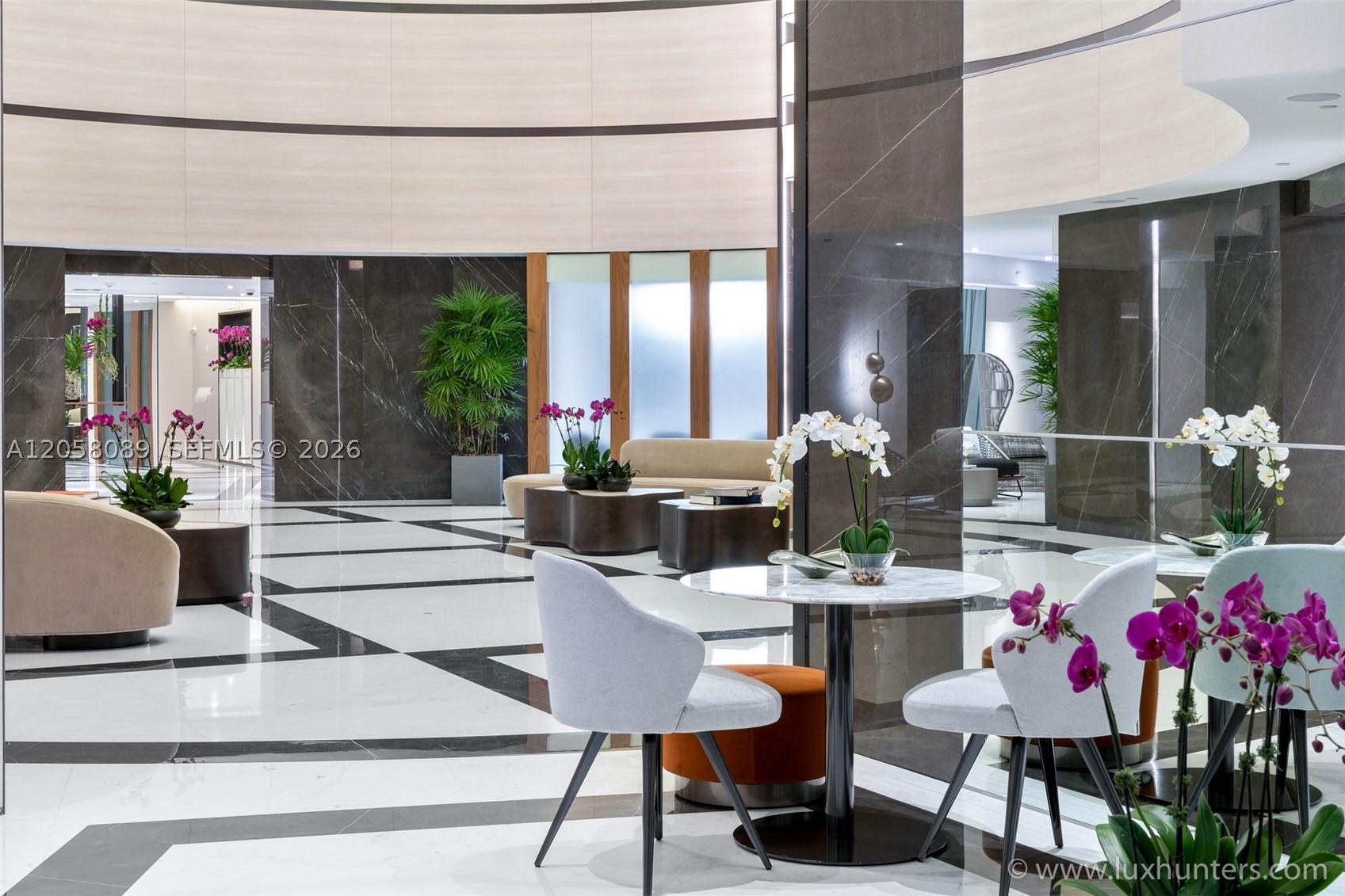 300 S Pointe Dr #1504, Miami Beach FL 33139