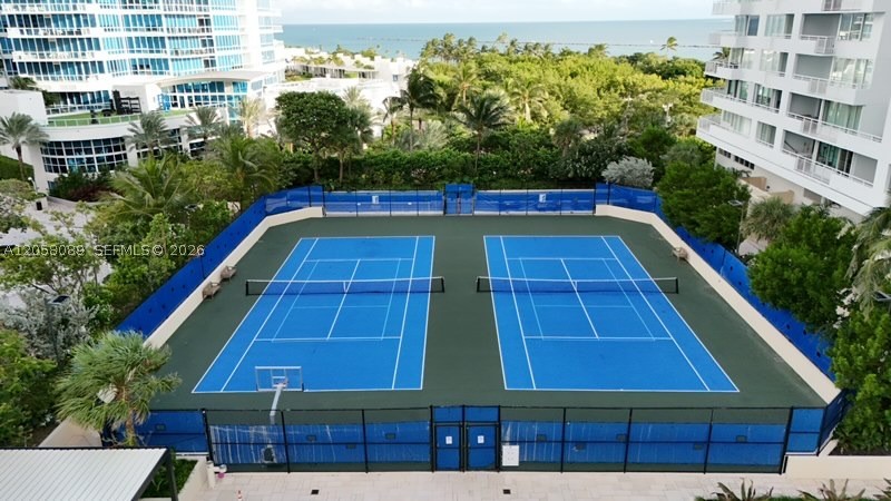 300 S Pointe Dr #1504, Miami Beach FL 33139