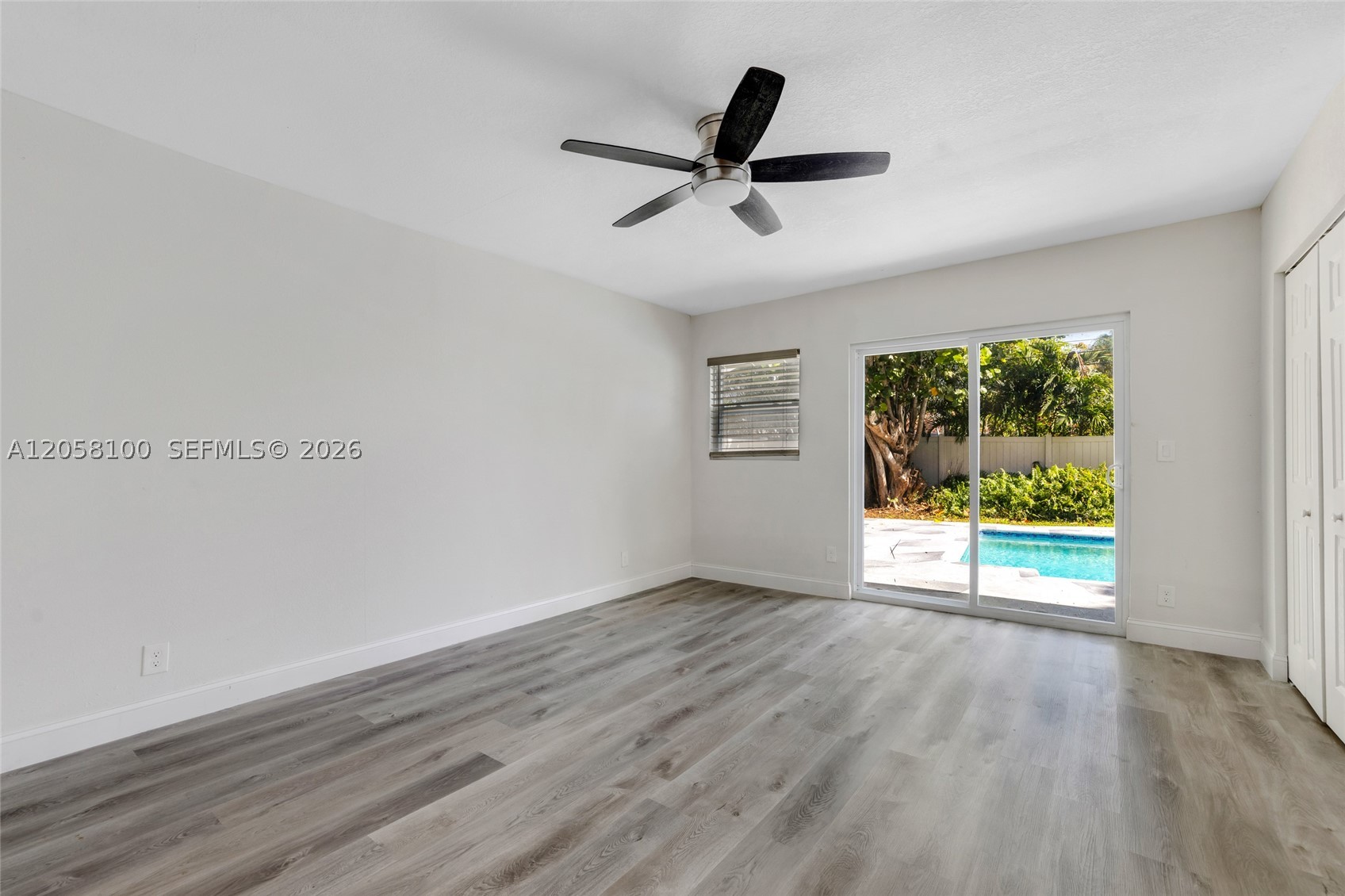 3405 Robbins Rd, Pompano Beach FL 33062