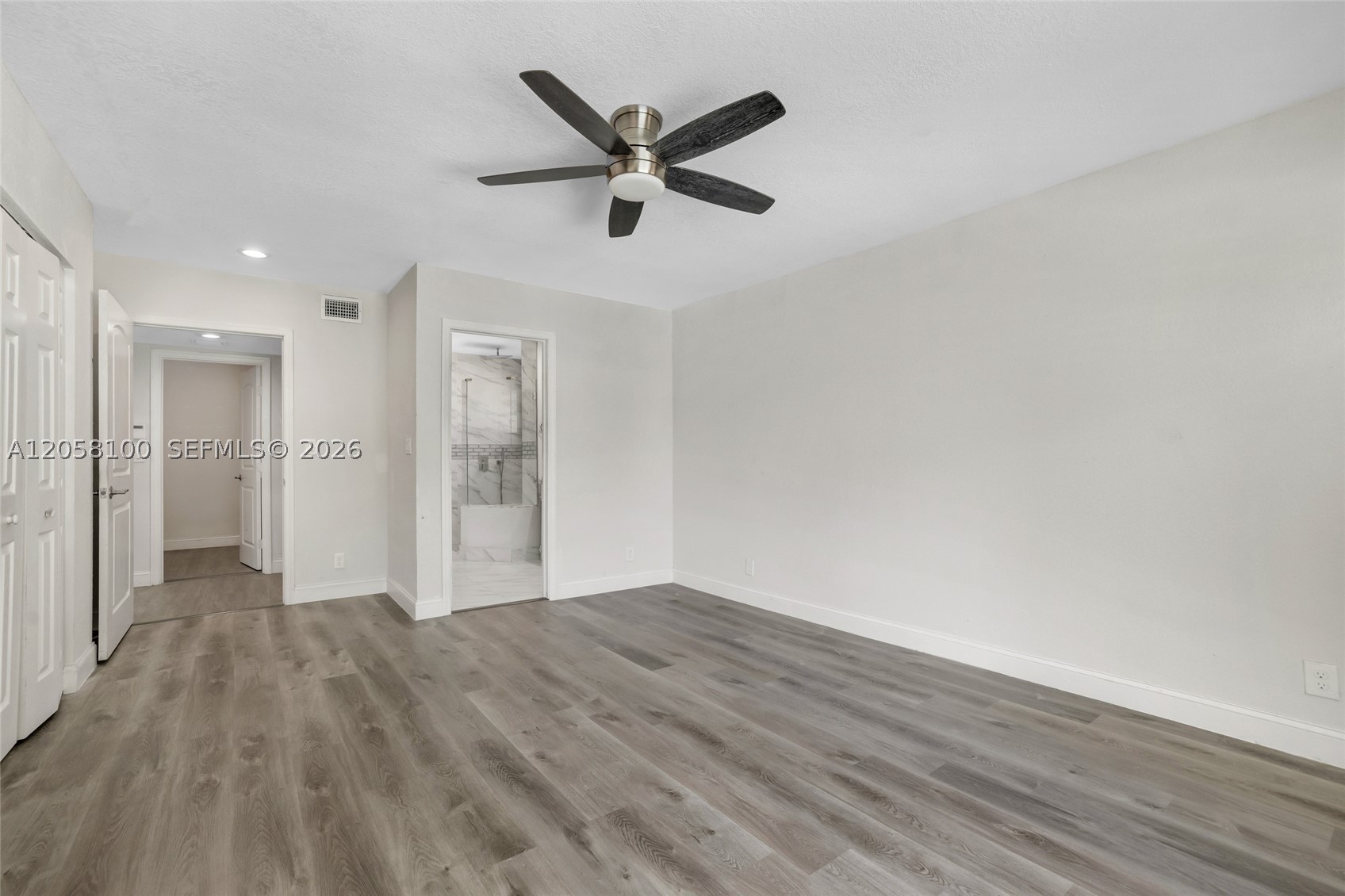 3405 Robbins Rd, Pompano Beach FL 33062
