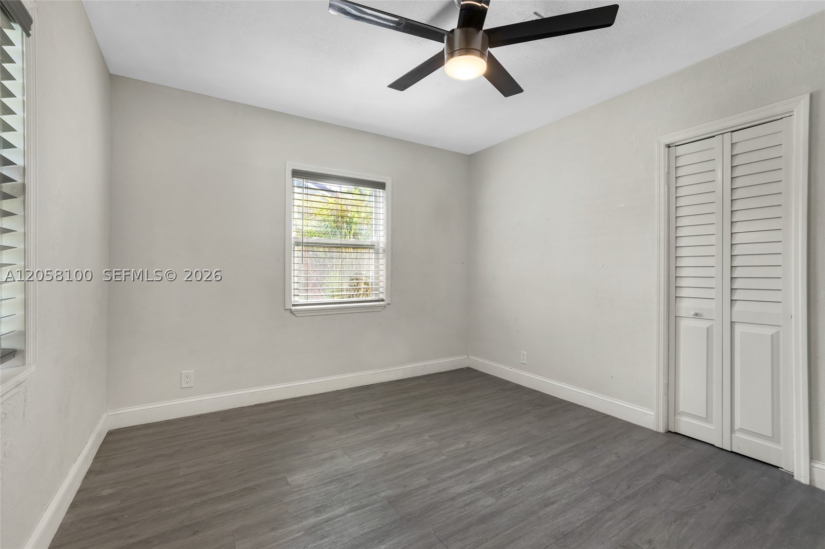 3405 Robbins Rd, Pompano Beach FL 33062