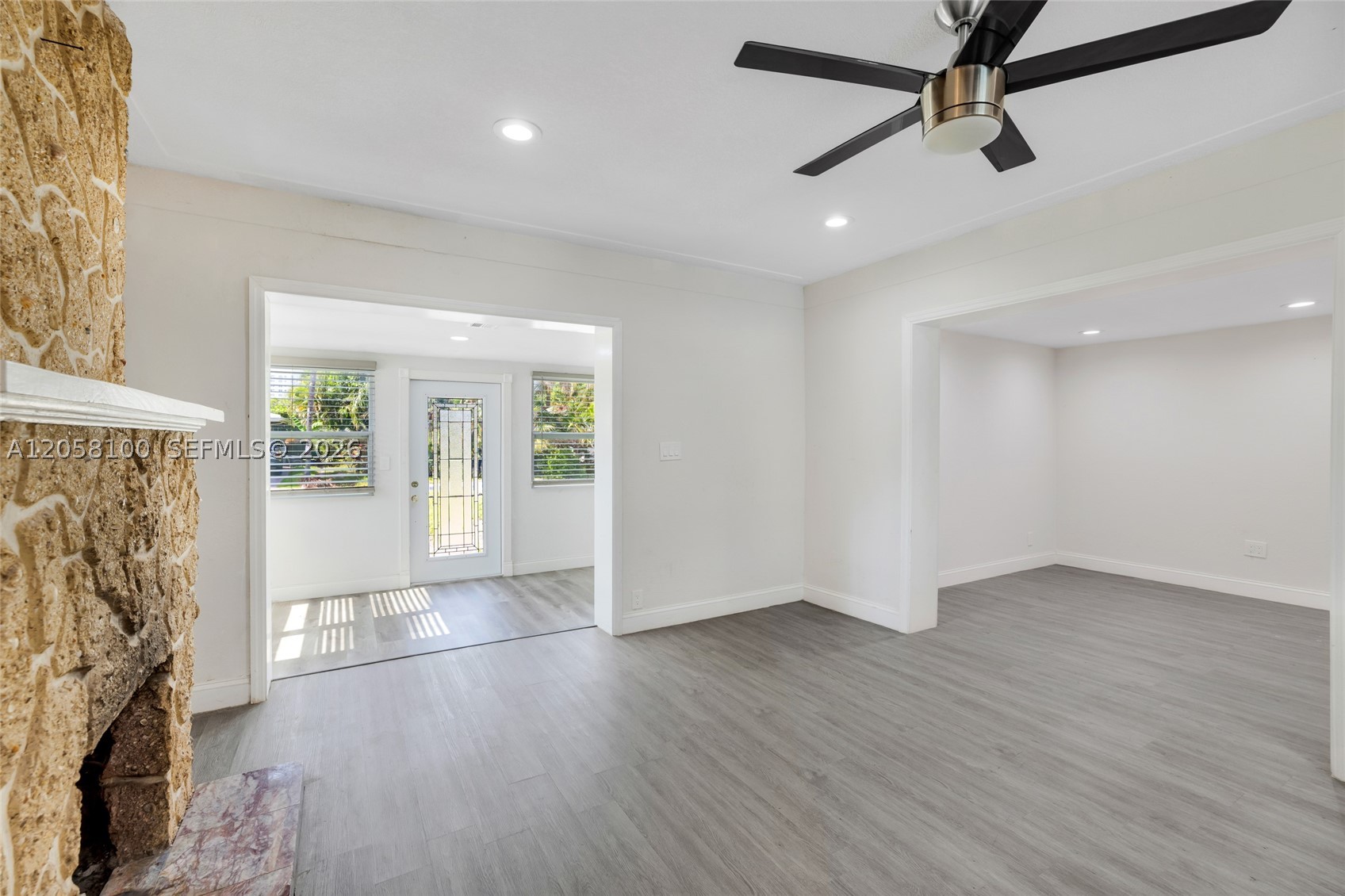3405 Robbins Rd, Pompano Beach FL 33062